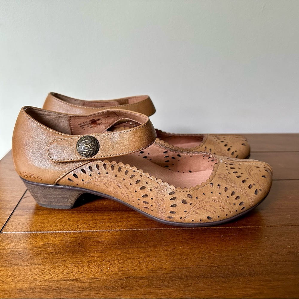 Taos Tango Tan Brown Leather Women Mary Jane Wedge Block Cutout Shoes Size 7 38 - Picture 3 of 10